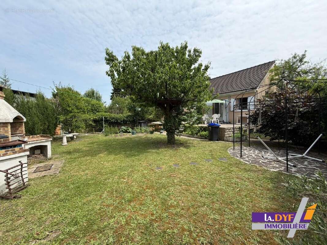 Maison 114 m² à Villeparisis  - photo 13