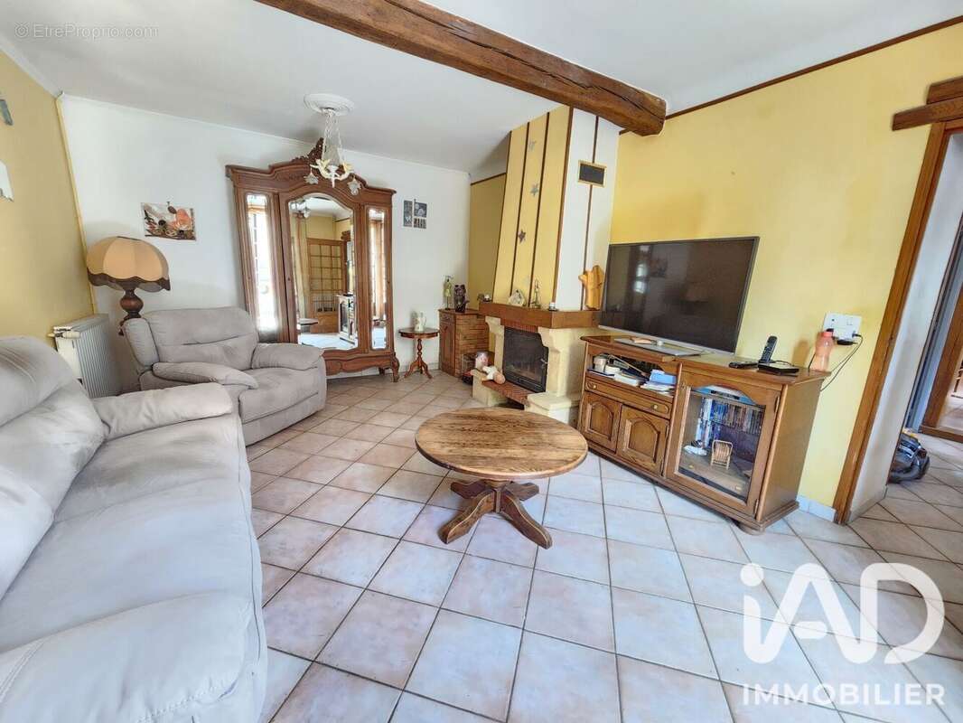 Maison 157 m² à Estissac  - photo 5