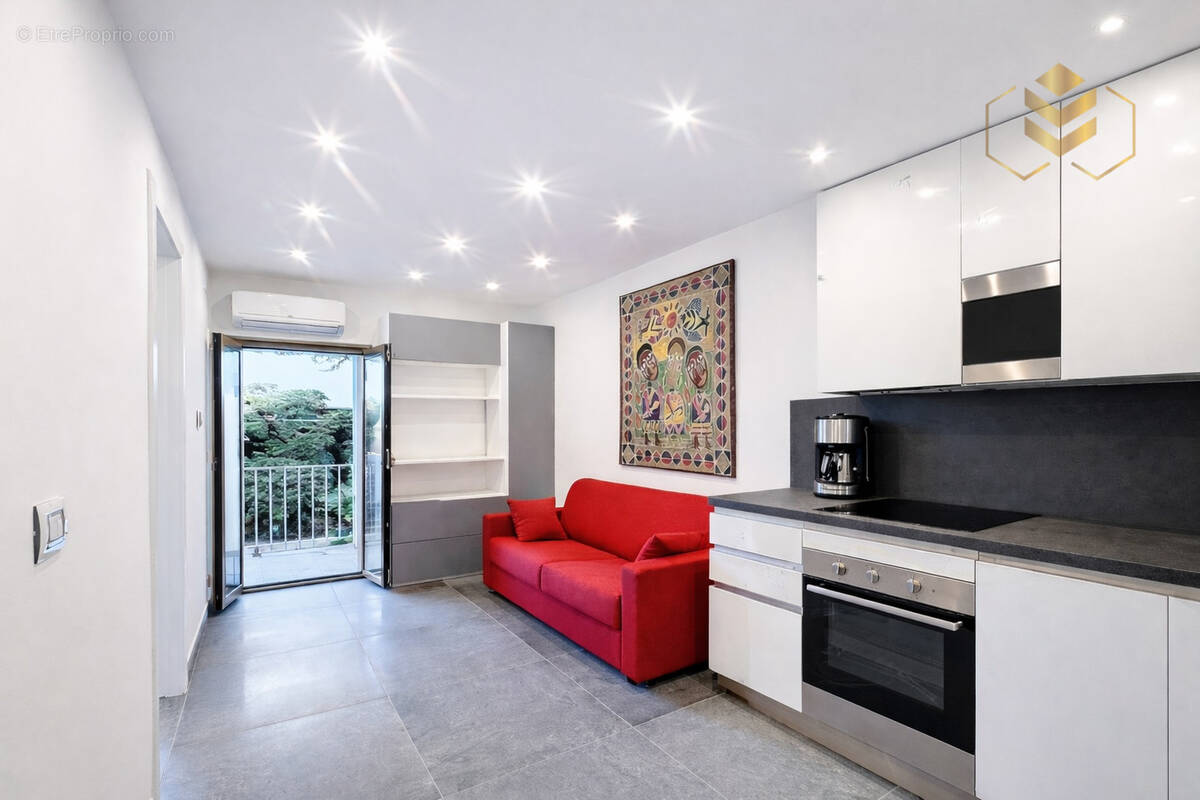 Appartement à ROQUEBRUNE-CAP-MARTIN