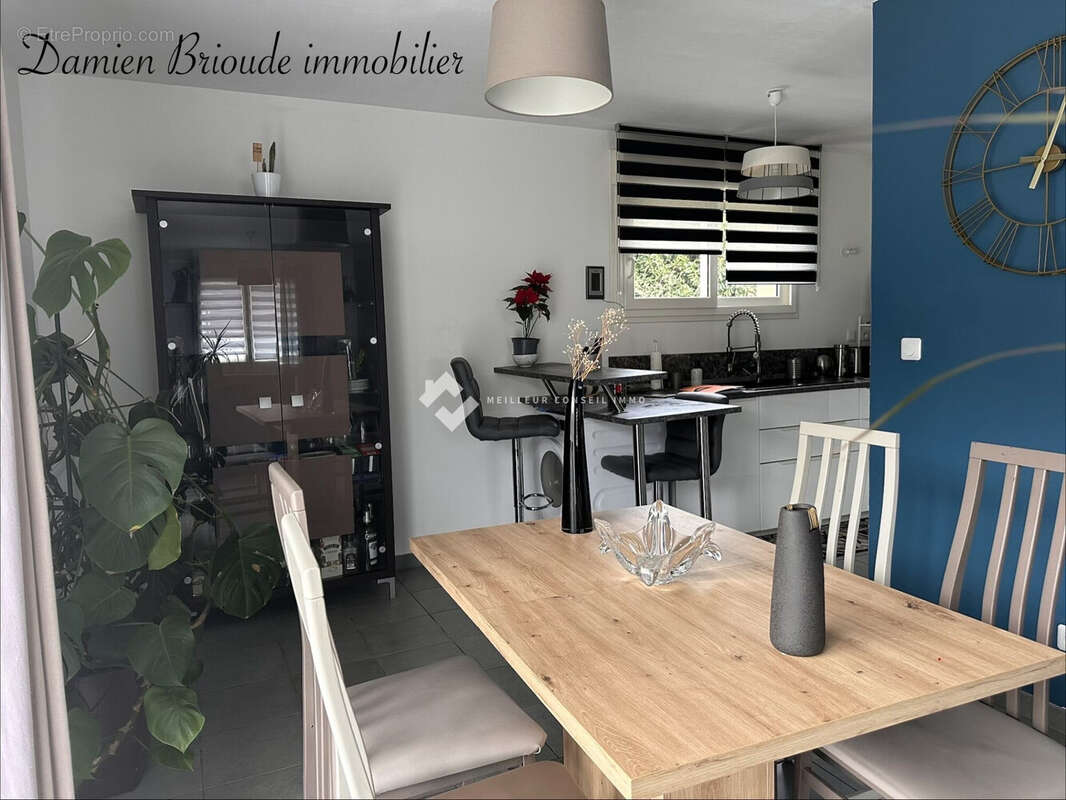 Maison à CHAMPS-SUR-TARENTAINE-MARCHAL