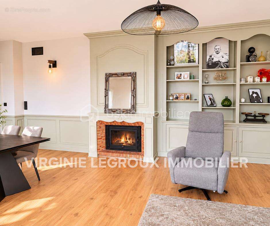 En Exclusivité, maison de caractère de 131m2 avec piscine - photo 7