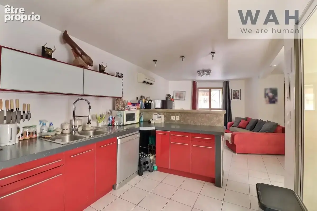 MAISON DE VILLAGE 7P 156 m2 avec extérieurs et garage à Vauv - photo 5