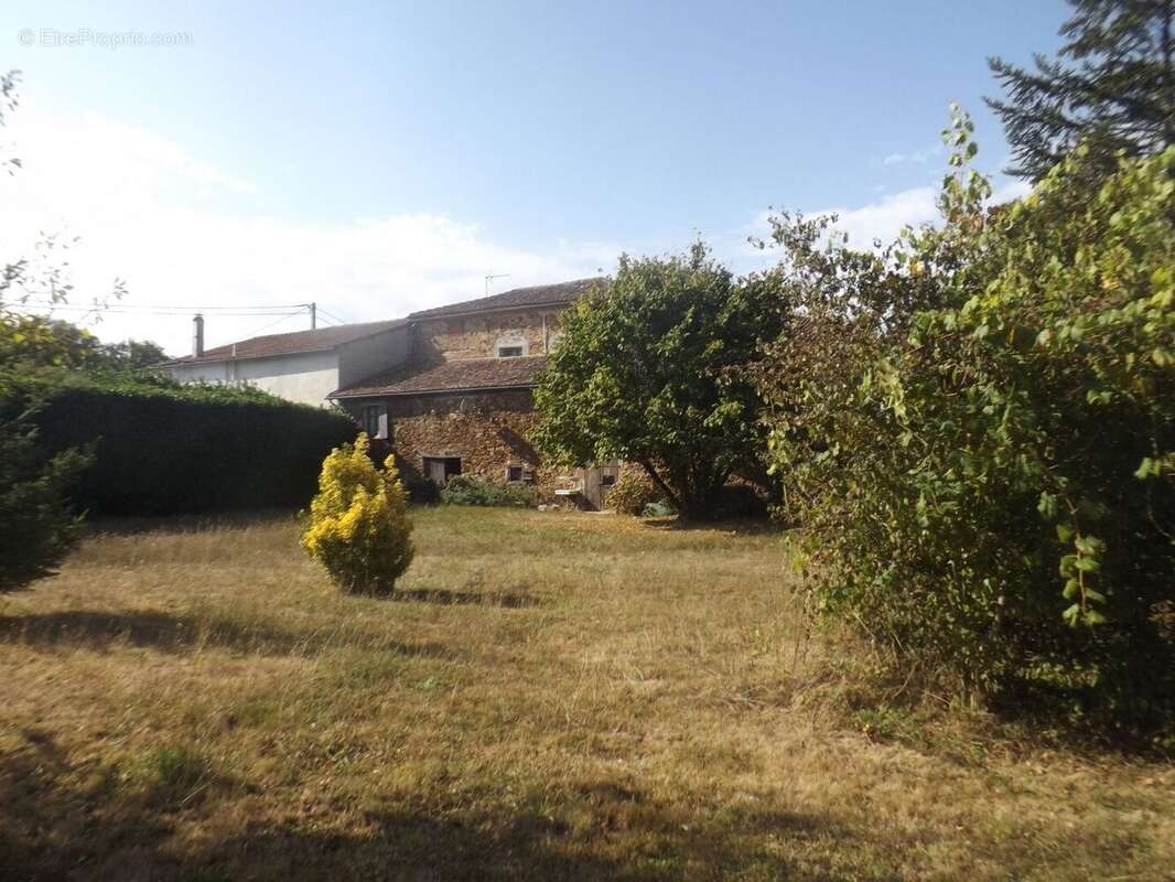 Maison à CHABRAC