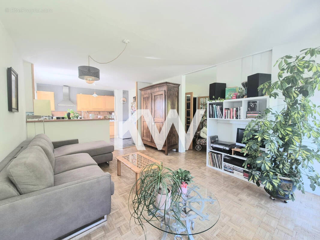 Appartement à SAINT-ETIENNE