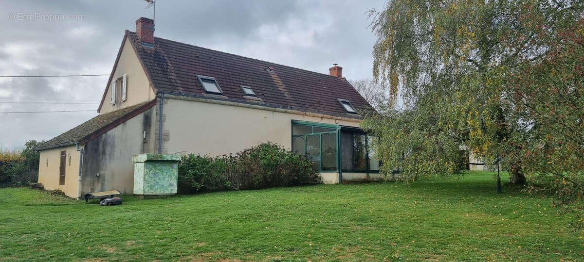 Maison à SAINT-VINCENT-BRAGNY