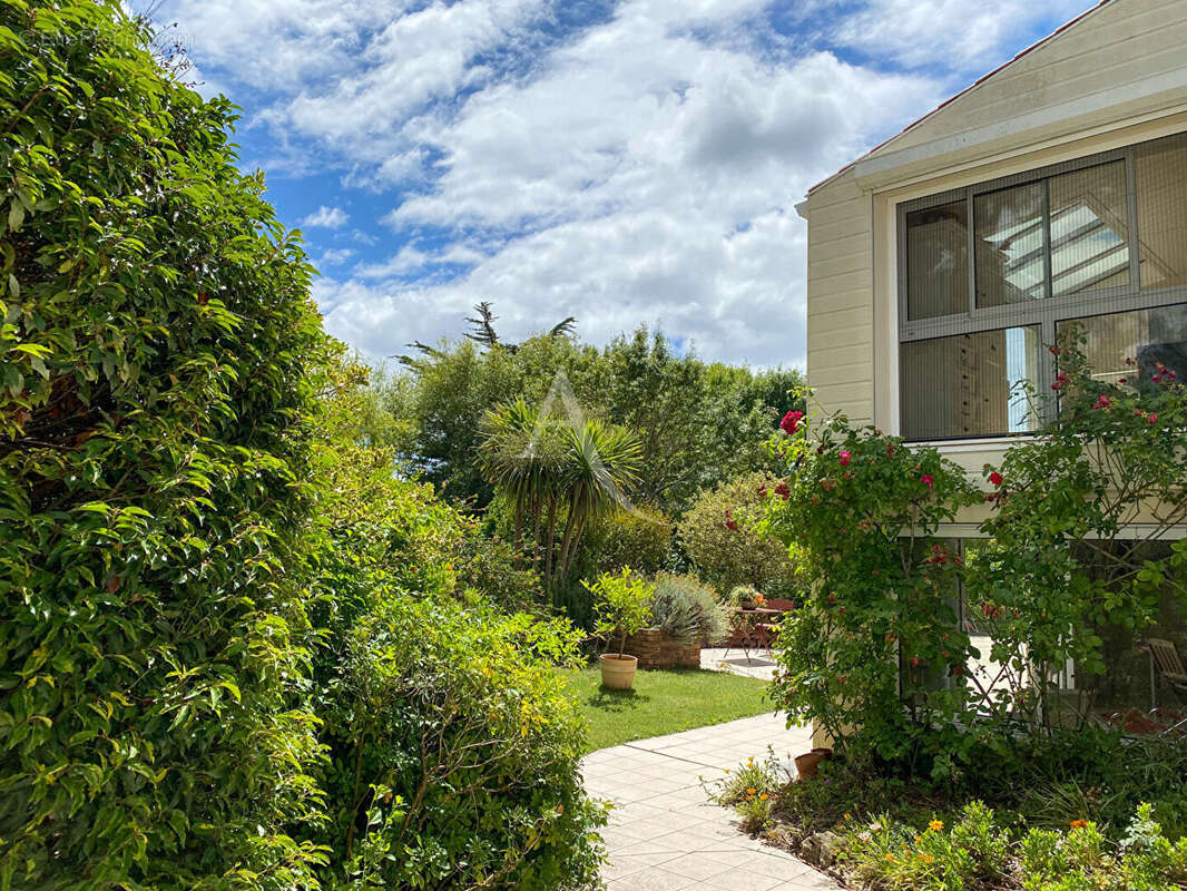 Maison à LE PERRIER
