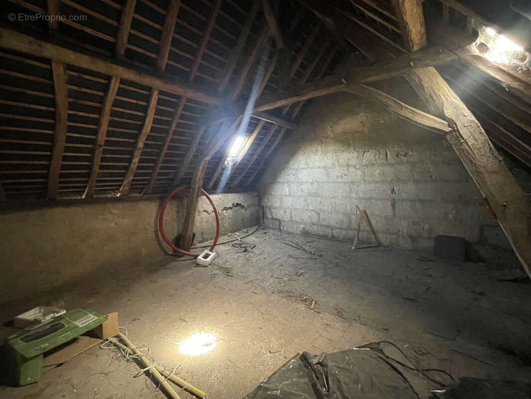 Maison de village à fort potentiel - photo 13