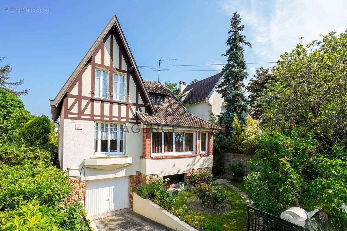 Maison à LE VESINET