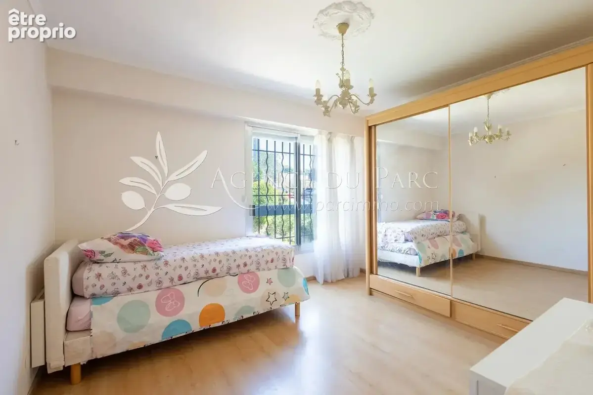 Superbe appartement 4 pièces avec vue mer à Villeneuve-Loubet - photo 11