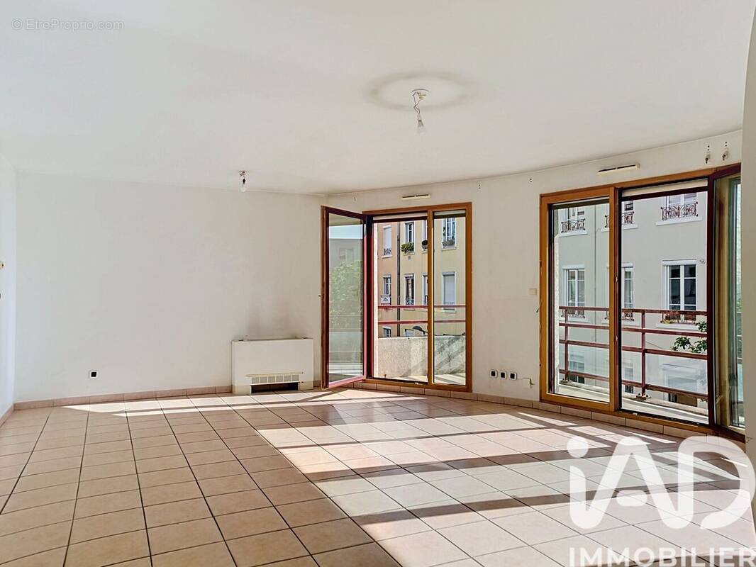 Photo 1 - Appartement à VILLEURBANNE