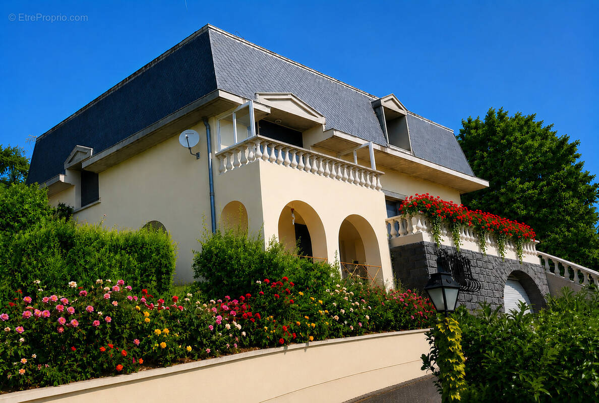 Maison à CLERMONT-FERRAND