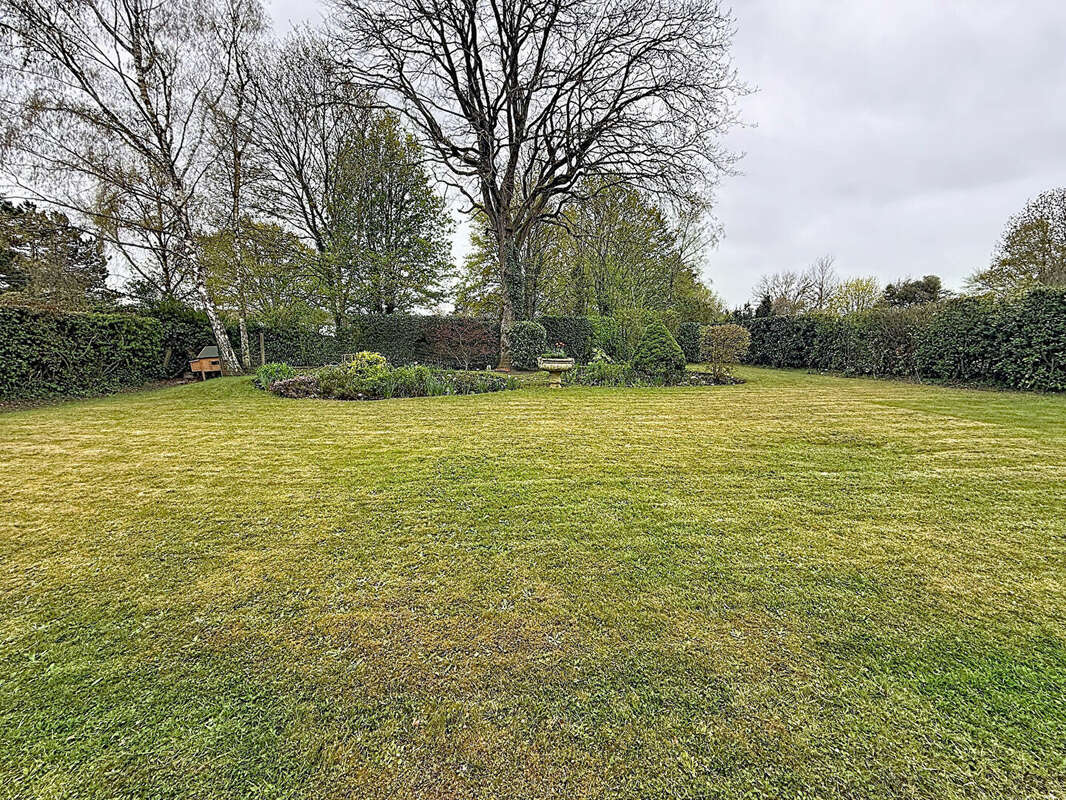 Maison à LES ESSARTS-LE-ROI