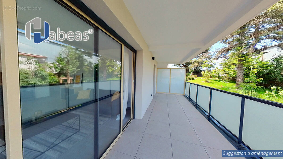 Appartement à CRAPONNE