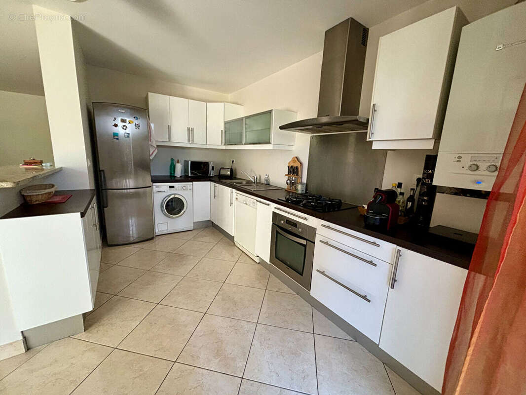 Appartement à TASSIN-LA-DEMI-LUNE