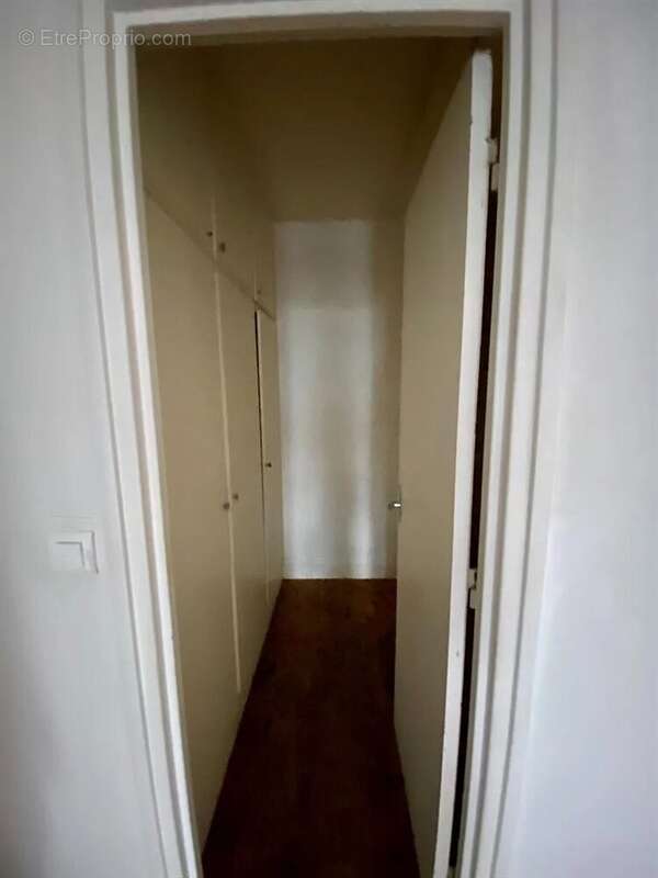 Appartement à LA GARENNE-COLOMBES