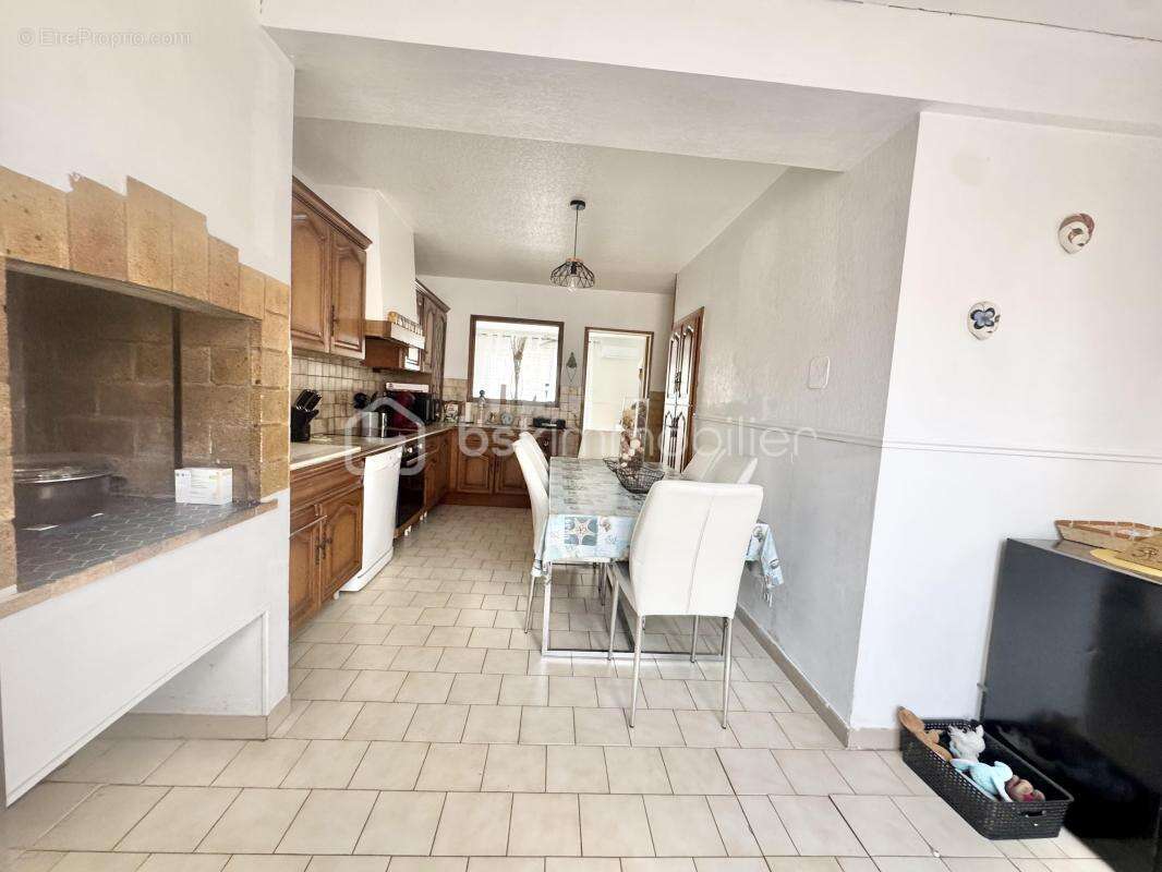 Maison familiale R+1 avec garage à Sérignan – 88 m² sur 194 m² de terrain - photo 3