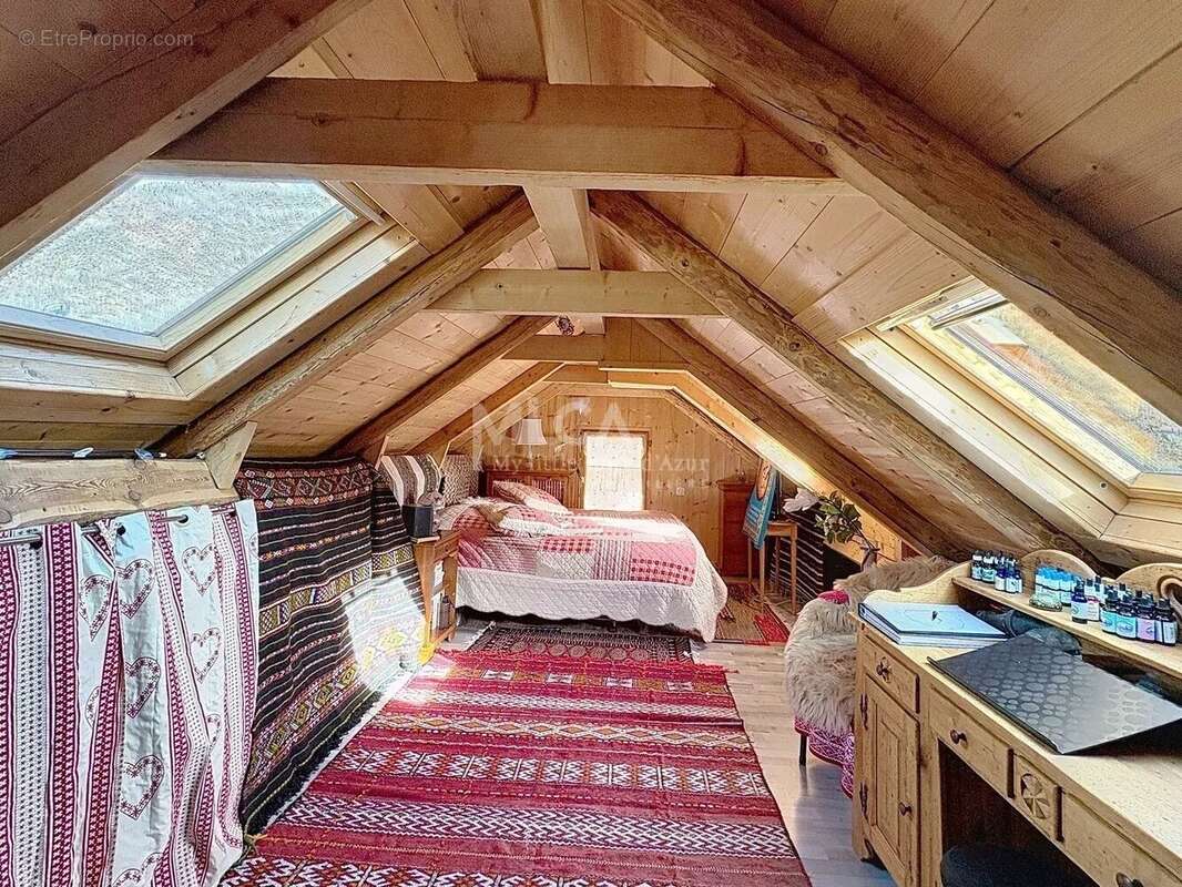 Maison à SAINT-ETIENNE-DE-TINEE