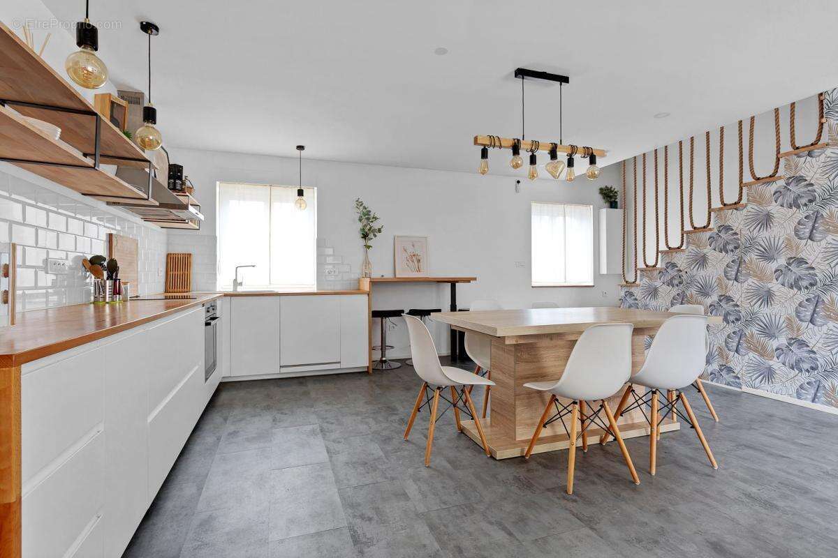 Maison à VILLECRESNES