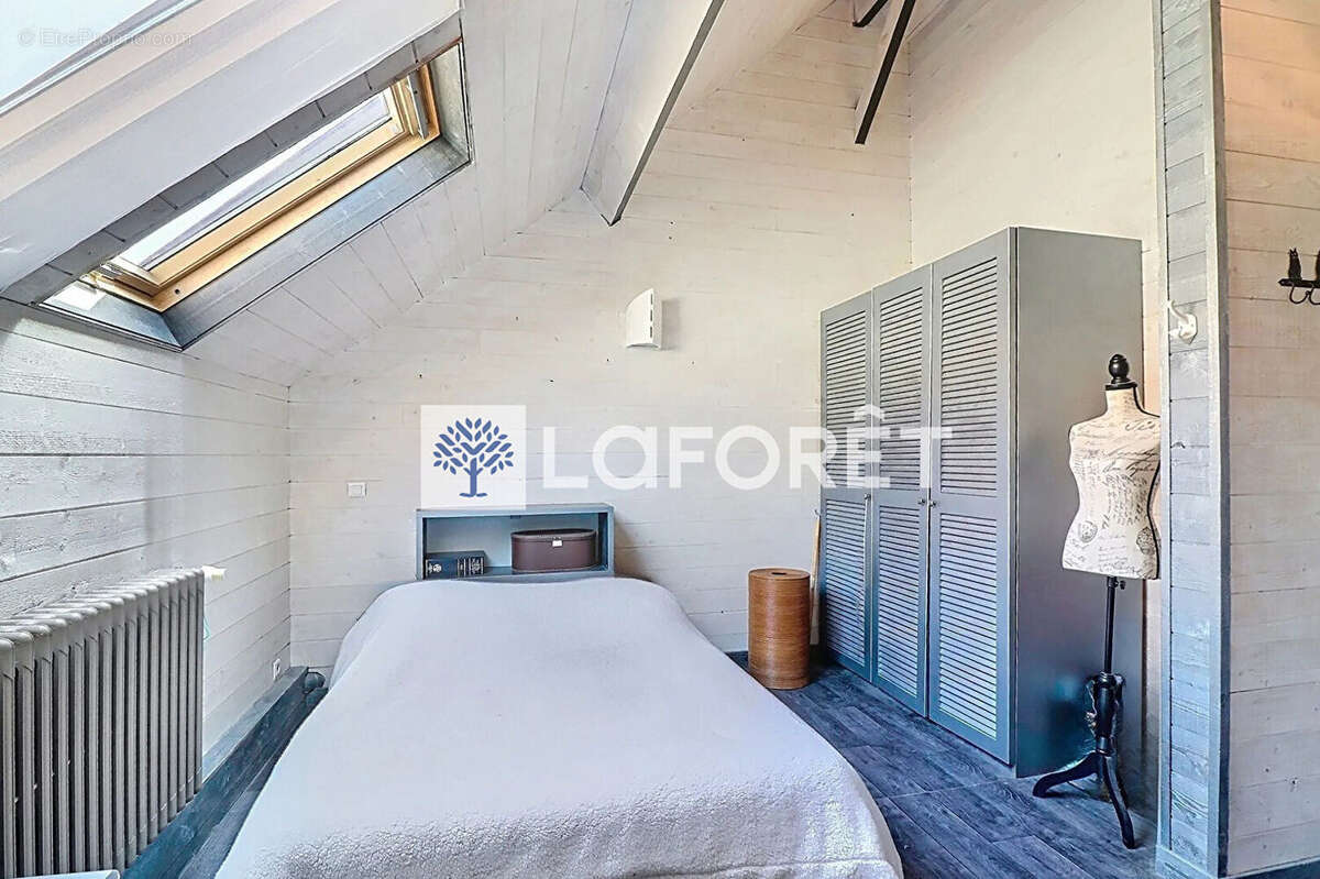 Maison à SAINT-NOM-LA-BRETECHE