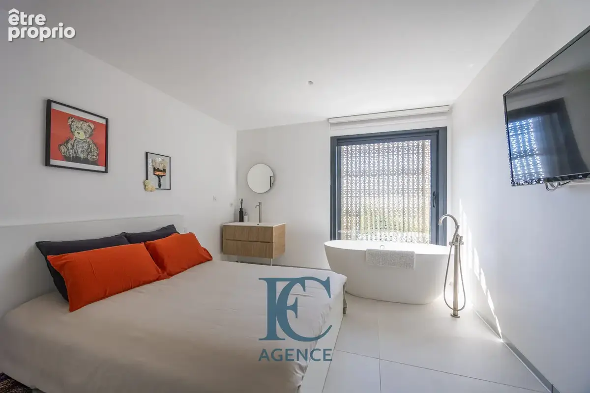 Maison contemporaine de 207 m2 vue mer exceptionnelle - photo 5