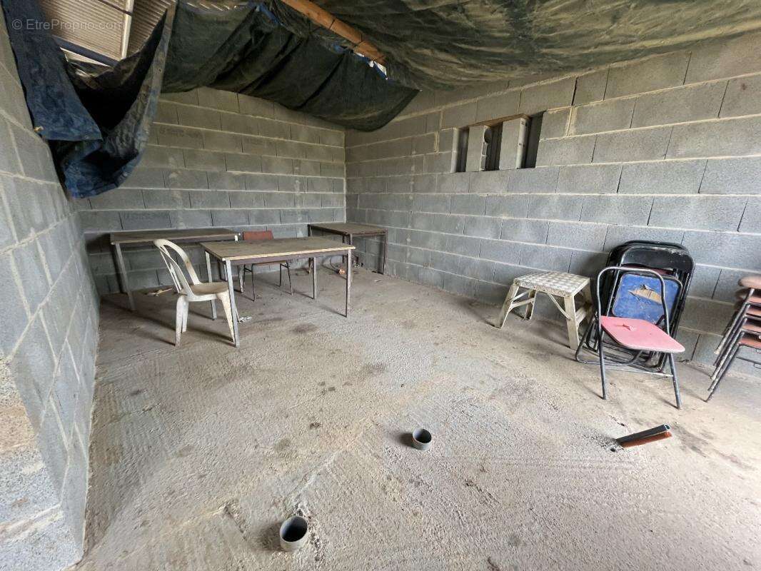 Maison à SAINT-PRIEST-LES-FOUGERES