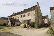 Maison à MONTIGNY-LENCOUP