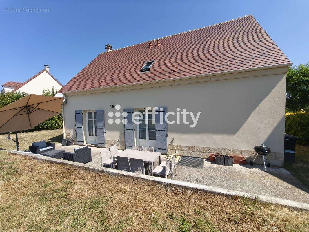 Maison 120 m² à La Chapelle-En-Serval  - photo 14