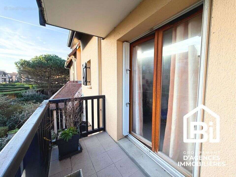 Appartement à OUISTREHAM