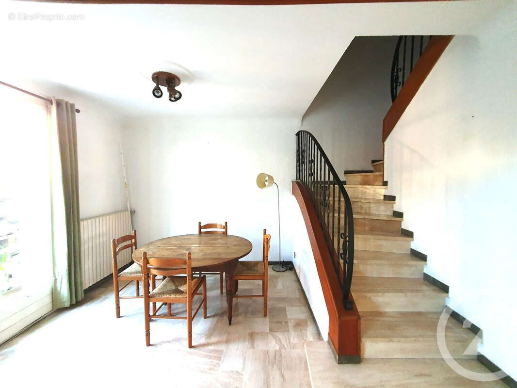 Maison 104 m² à Perpignan  - photo 2