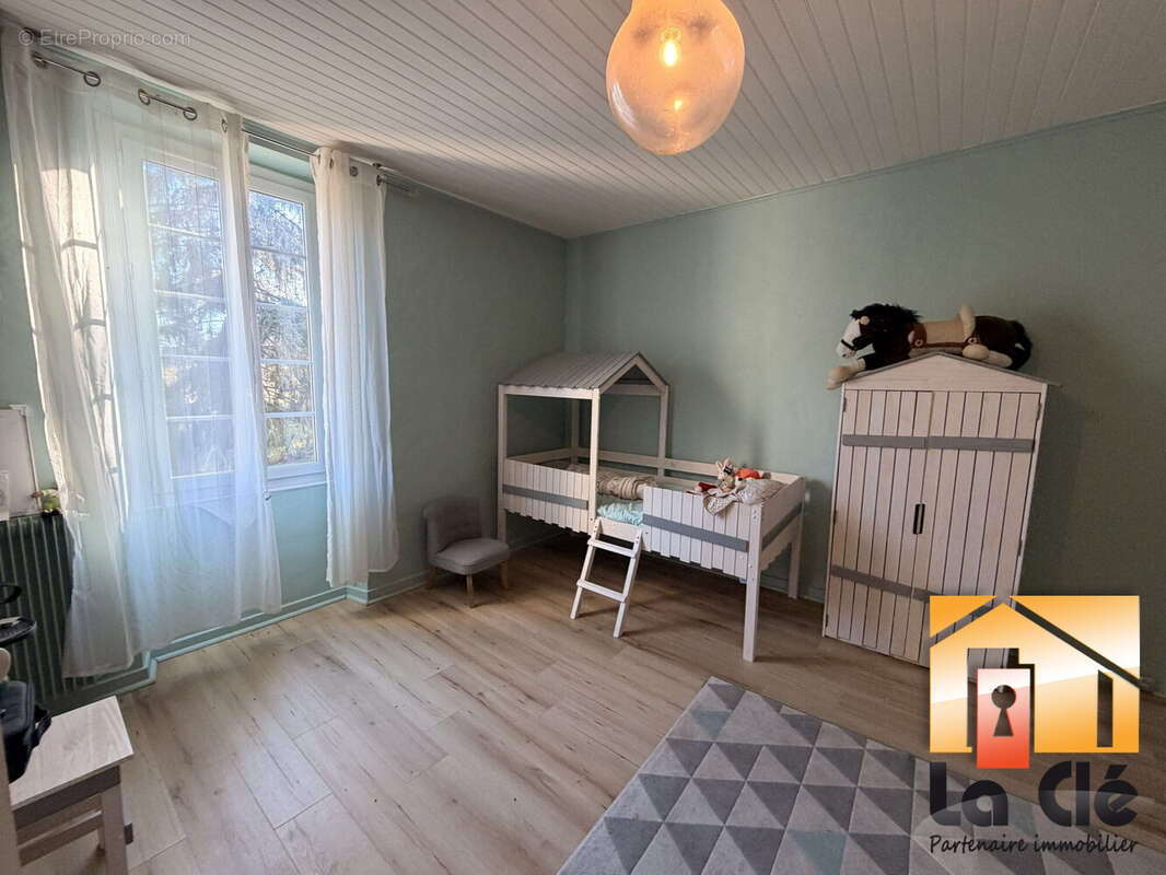 Maison à MONTESQUIEU