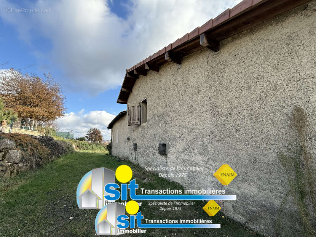 Maison à VERNIOZ
