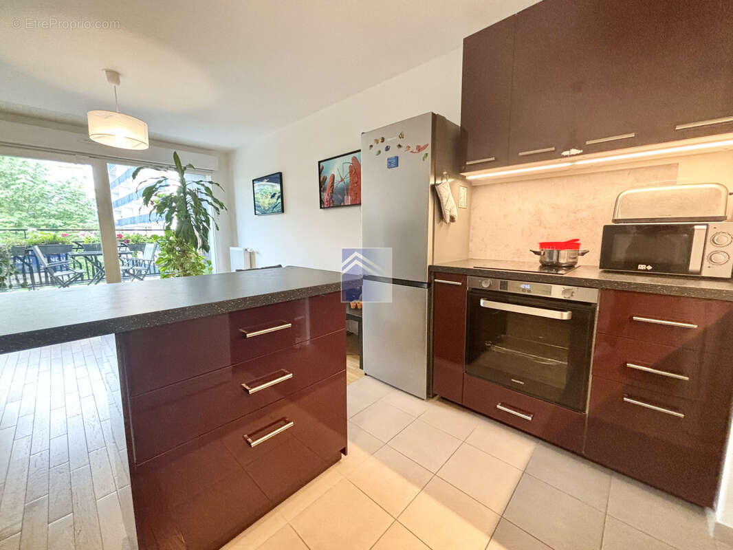 Appartement à COLOMBES