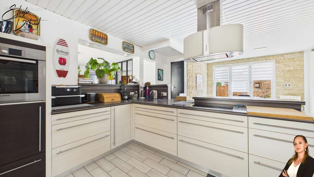 Maison 200 m² à La Bazoge  - photo 2
