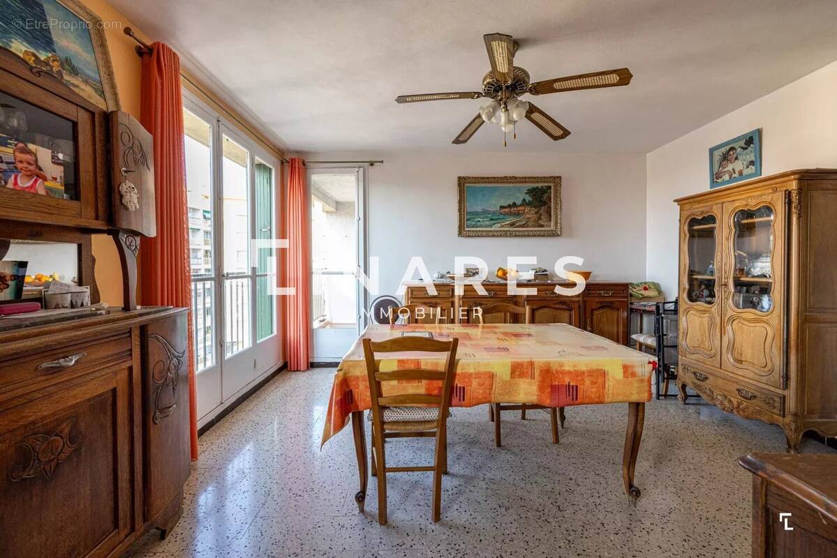 Appartement à MARSEILLE-3E