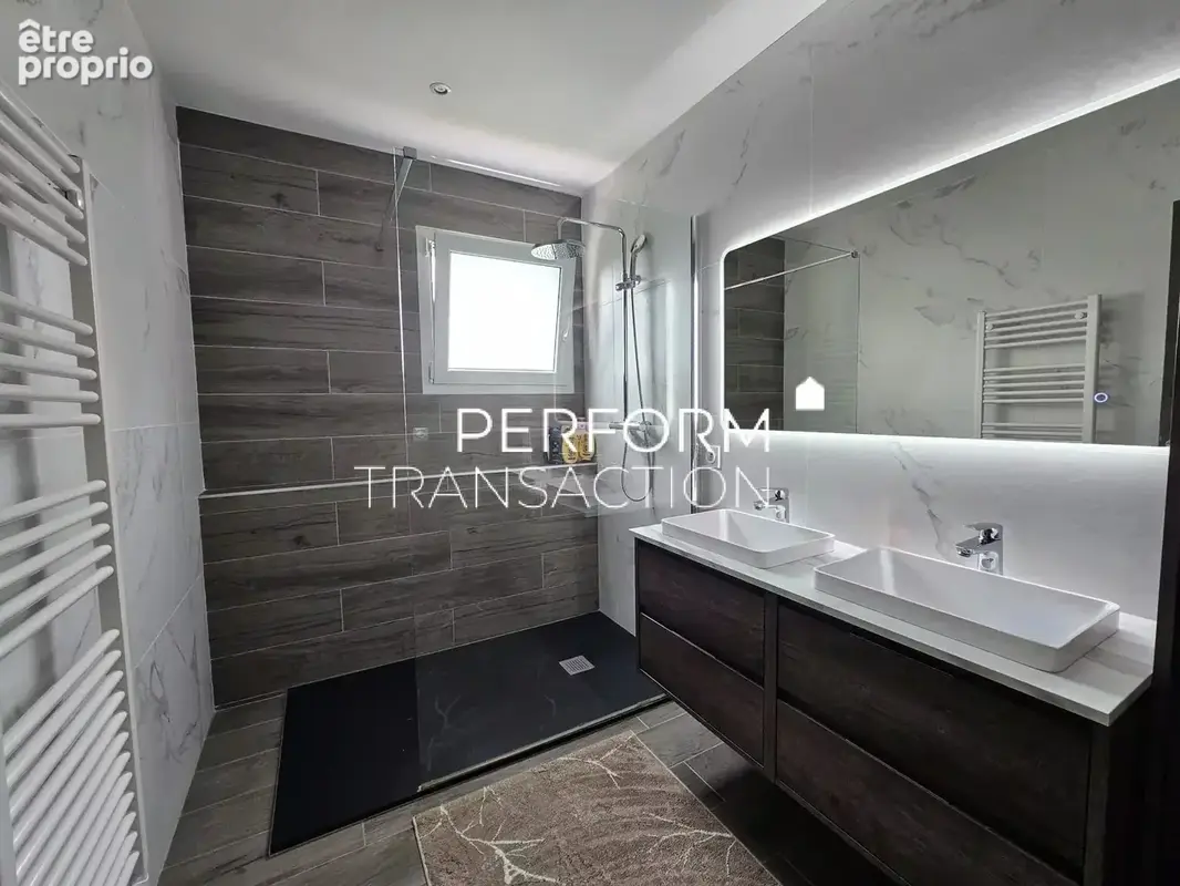 Maison jumelée 160m² - Garage - photo 10
