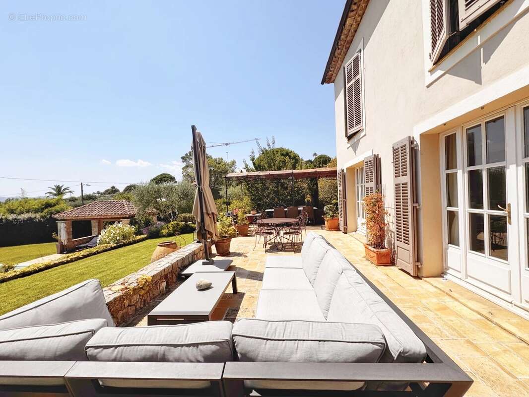 Maison à MOUGINS