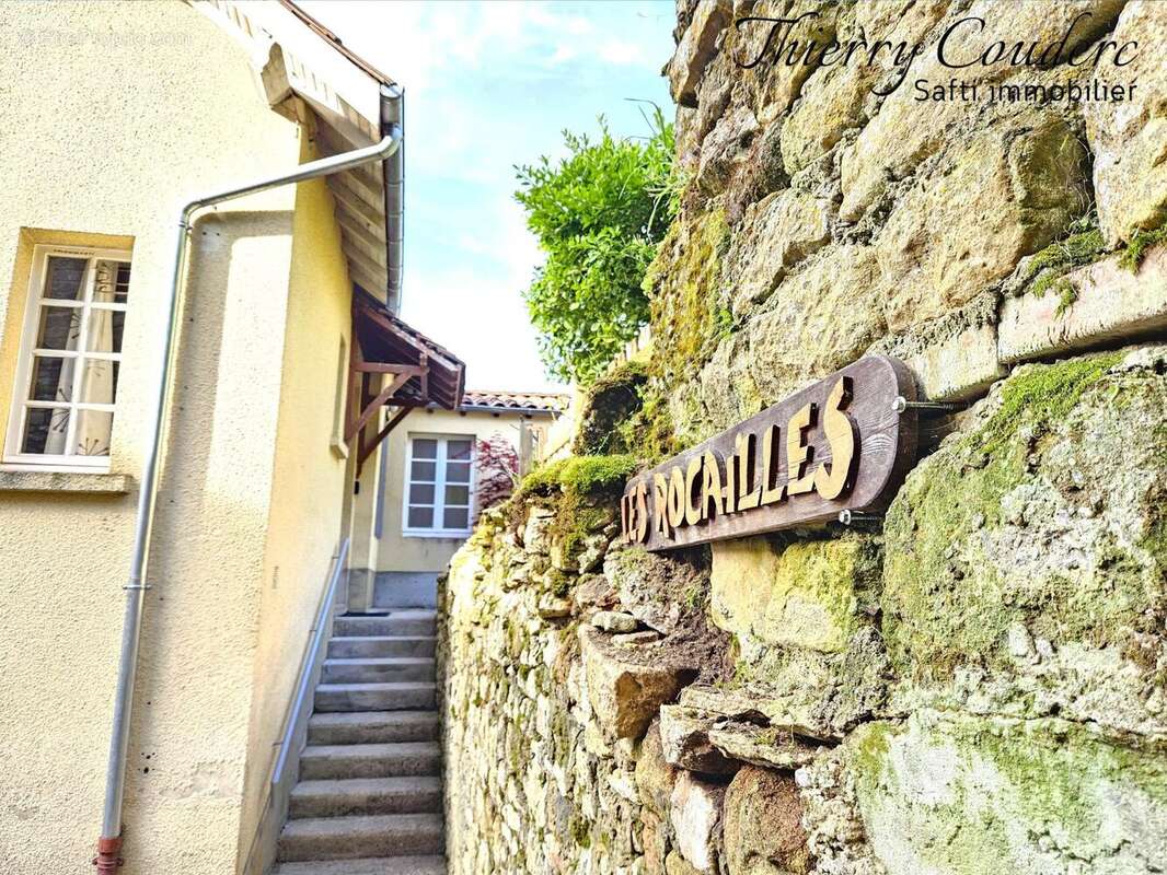 Maison 46 m² à Carlux  - photo 3