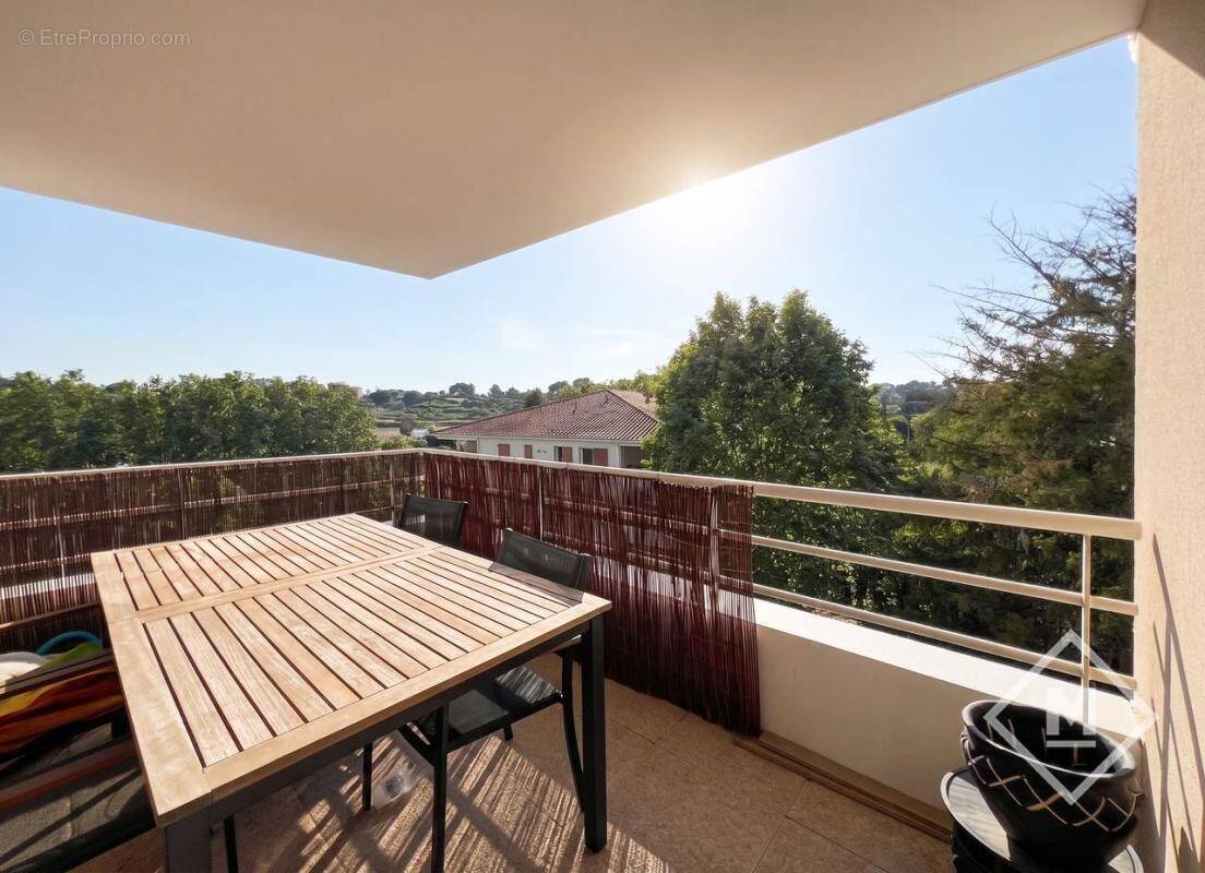 Appartement à MARSEILLE-12E