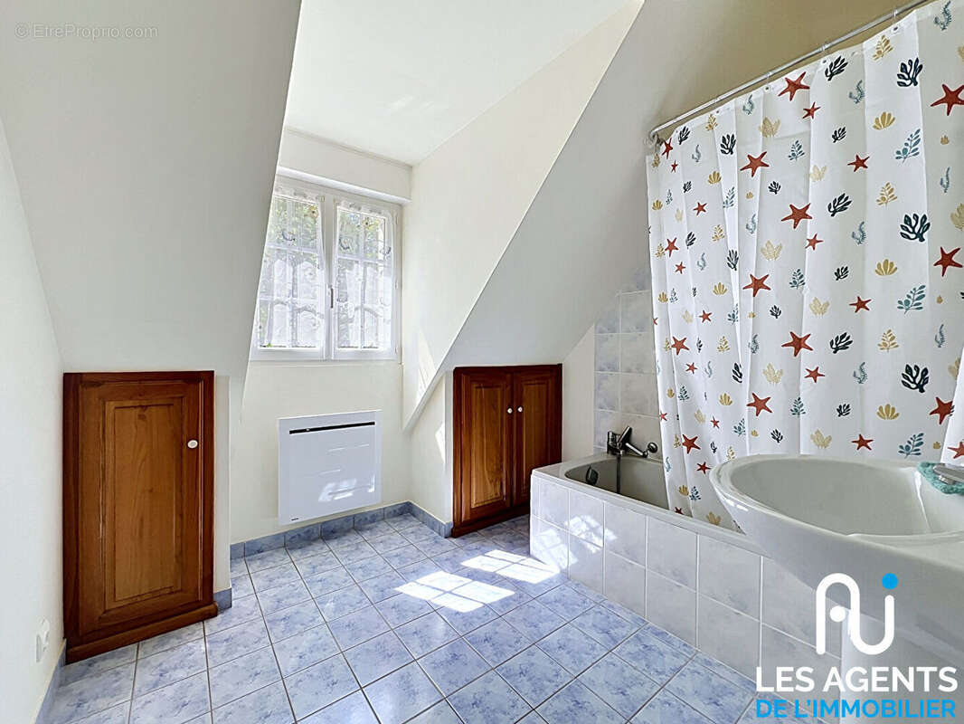 Maison à LIGNY-LE-RIBAULT