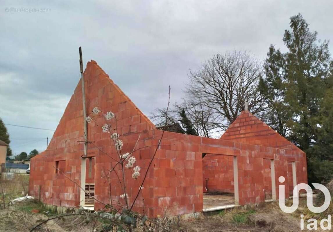 Photo 2 - Maison à LAILLY