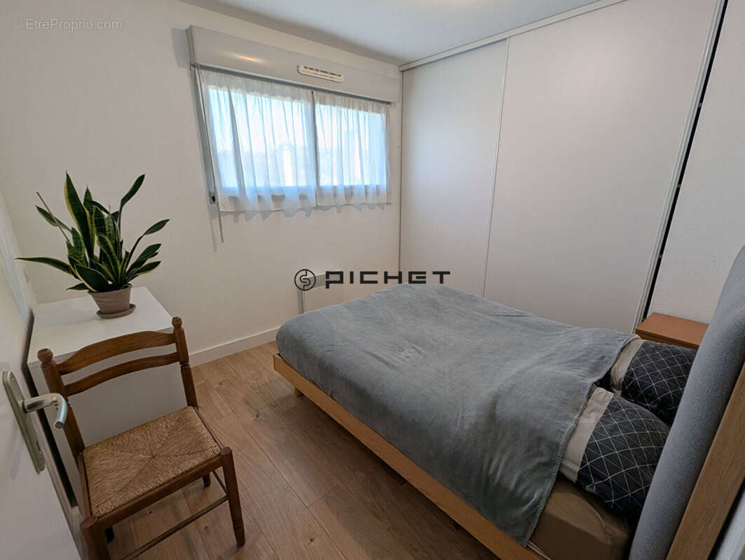 Appartement à COUTRAS