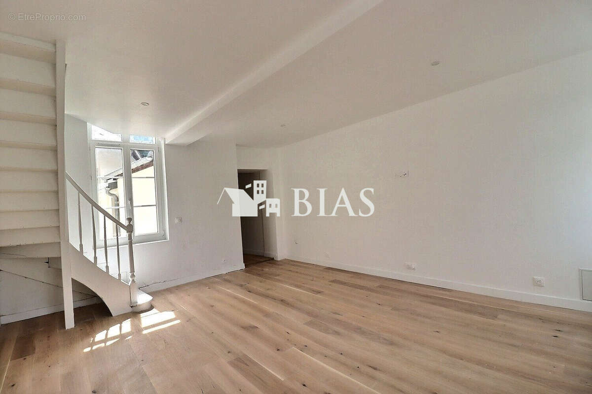 Maison 90 m² à Pont-L'eveque  - photo 3