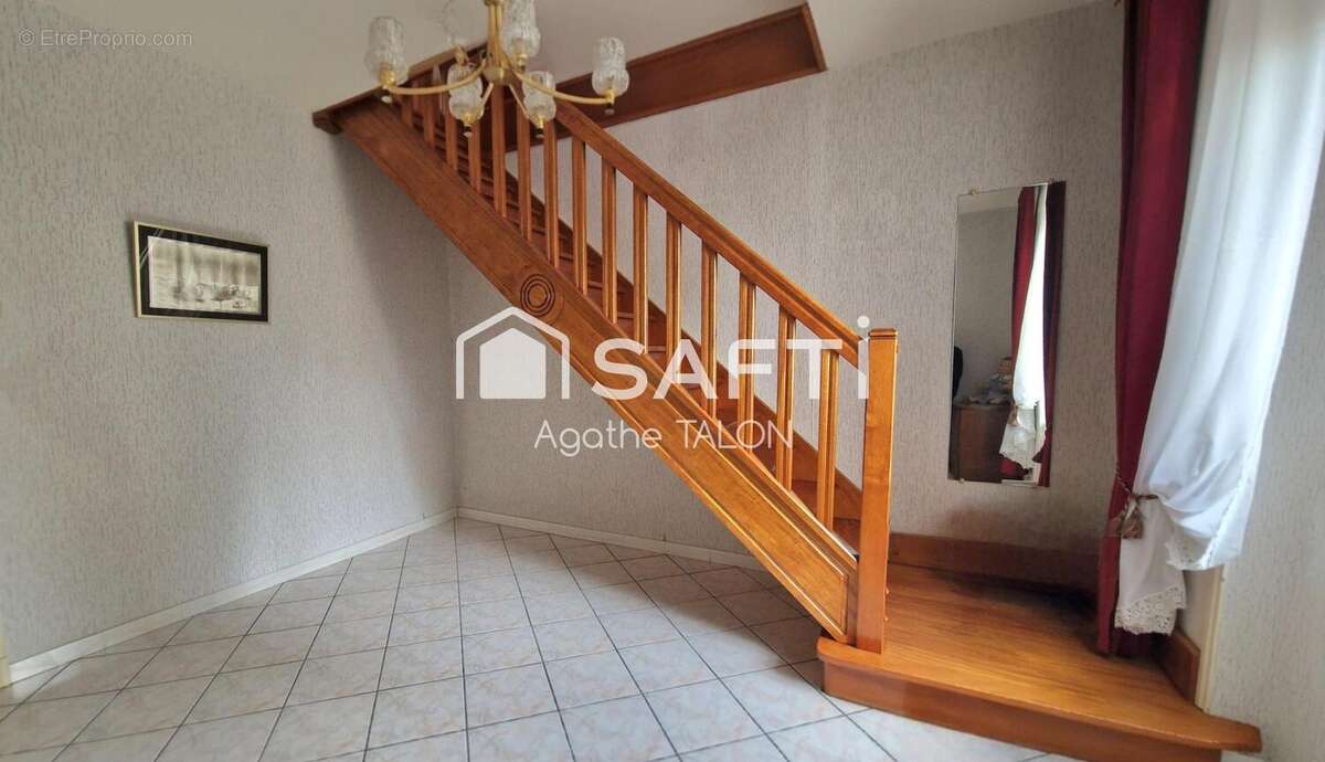 Maison 179 m² à Montceau-Les-Mines  - photo 7