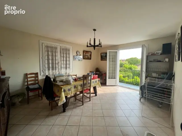 secteur MIRANDE  JOLIE VILLA à raffraichir - photo 3