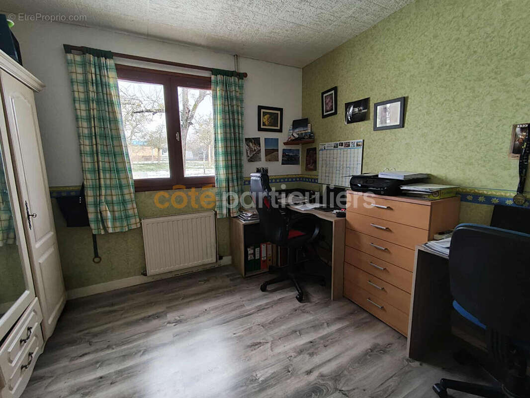 Maison à LA HOUBLONNIERE