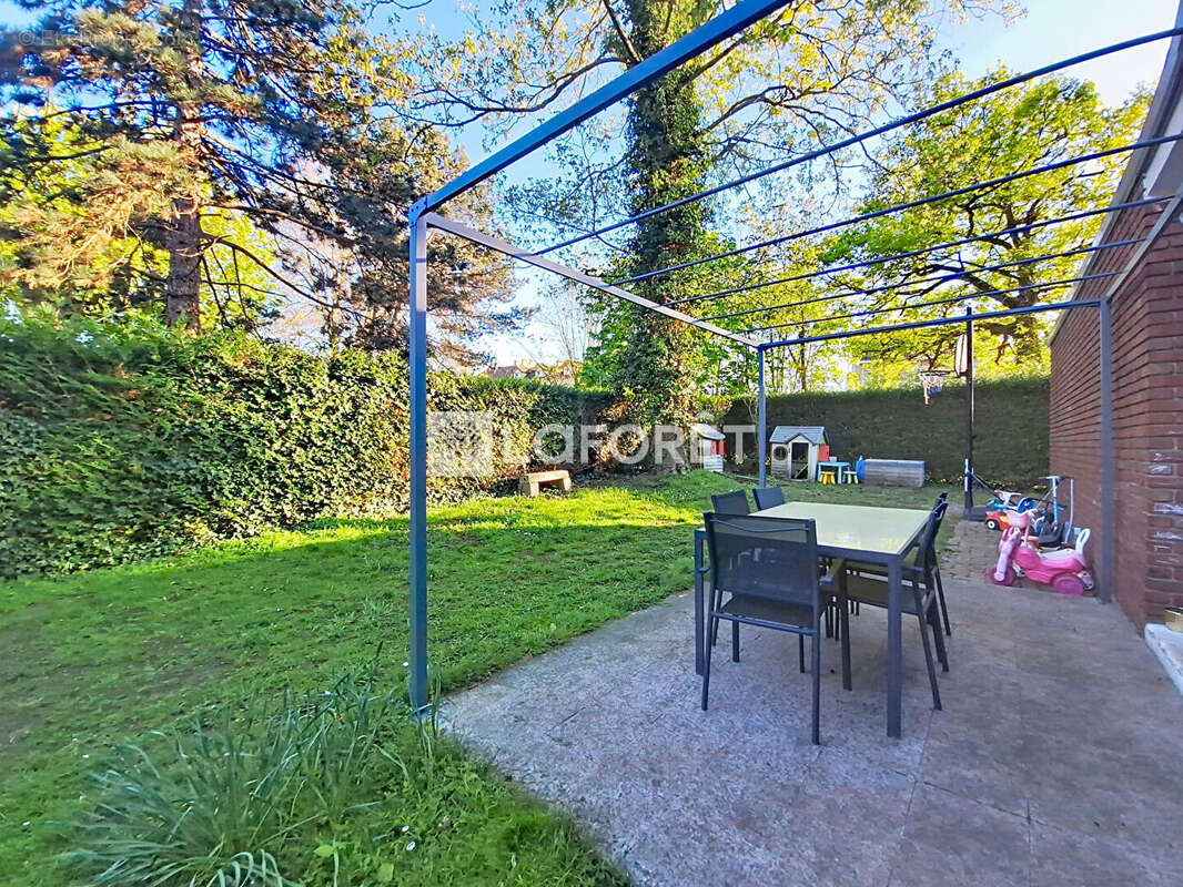 Maison à VERNEUIL-SUR-SEINE