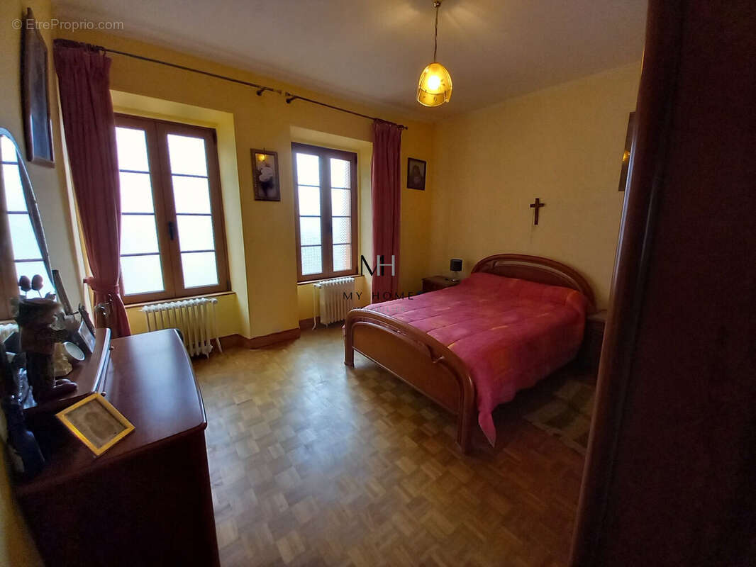 Maison à LONGNY-AU-PERCHE