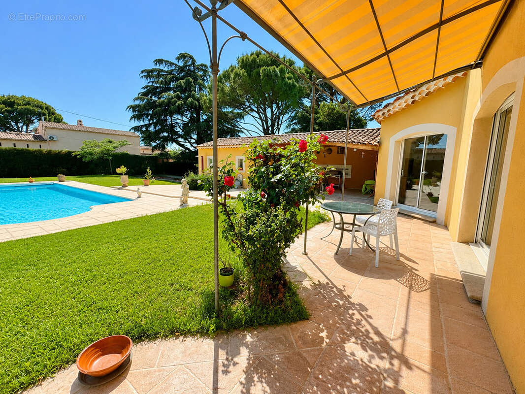 Valreas centre - villa - quartier calme - photo 3