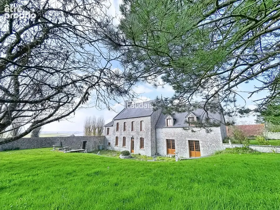 Photo Maison à Liesville-Sur-Douve au prix de 422 500€