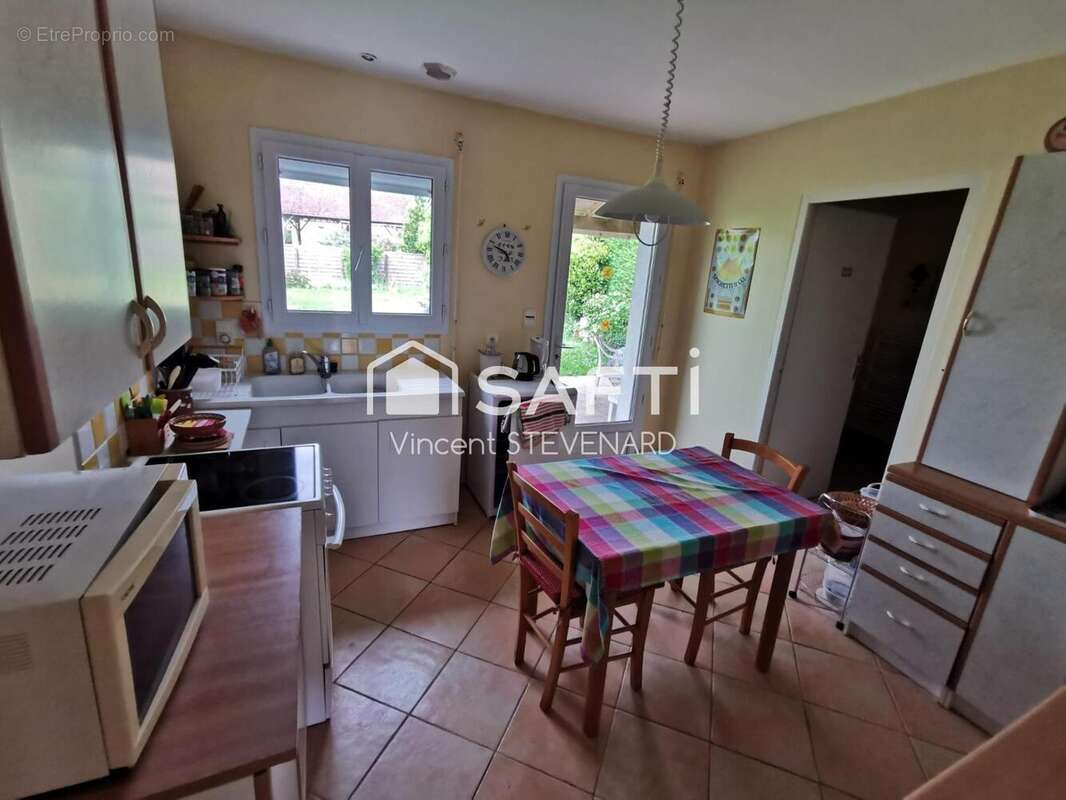 Photo 4 - Maison à LIMALONGES